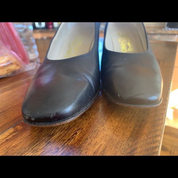 Salvatore Ferragamo 2.5 inch Navy Pumps - Picture 8 of 9